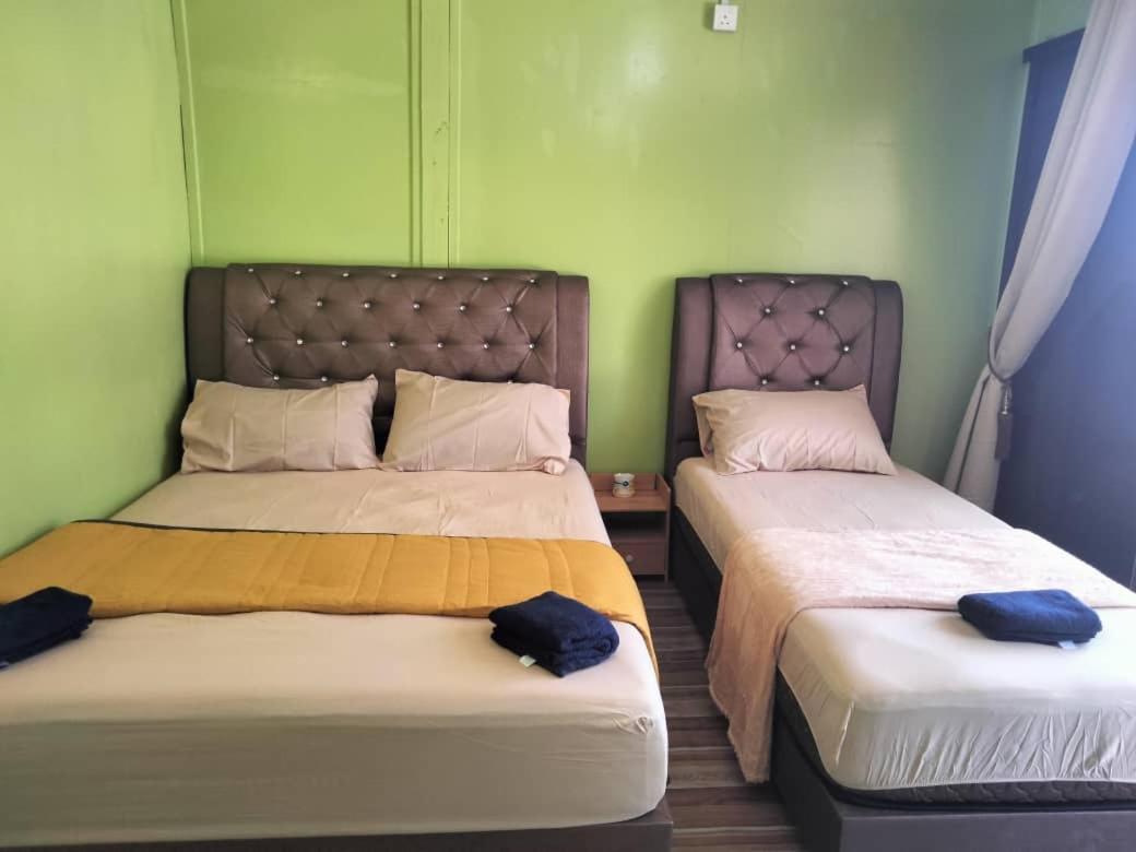 Oceanboys Inn Kampong Pasir Panjang  Eksteriør bilde